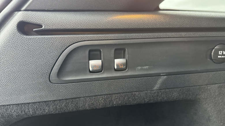 Mercedes-Benz GLC 250 4Matic AMG Line Premium Plus 5dr 9G-Tronic Petrol Estate